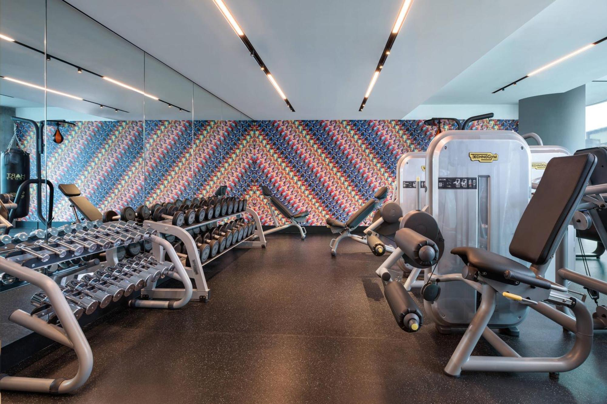 W Brisbane Hotel Exterior photo The gym at the hotel
