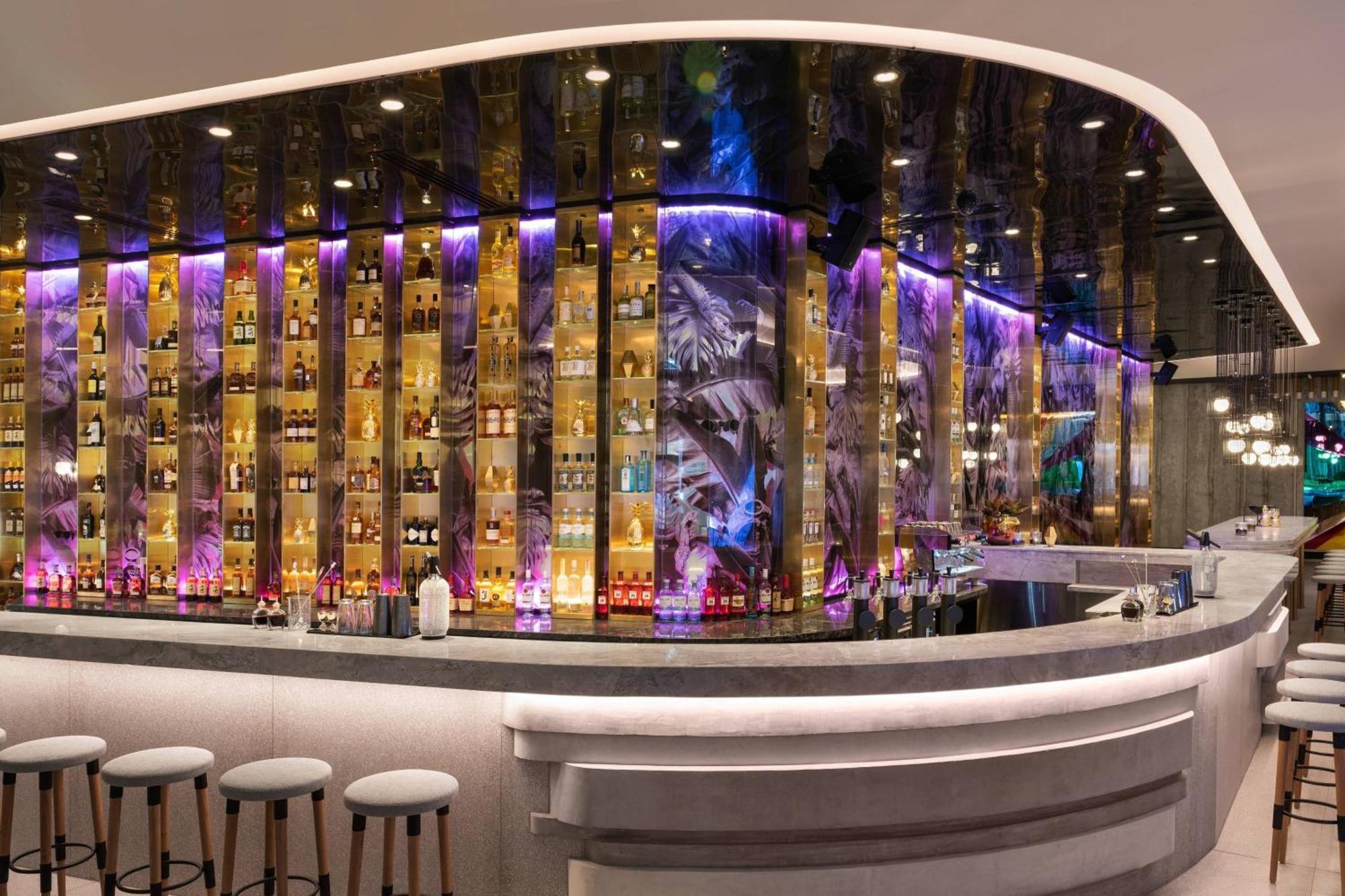 W Brisbane Hotel Exterior photo The bar at the 101 bar